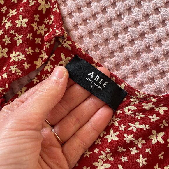 Able Simone Midi dress red flower print XS viscose - Picture 6 of 7